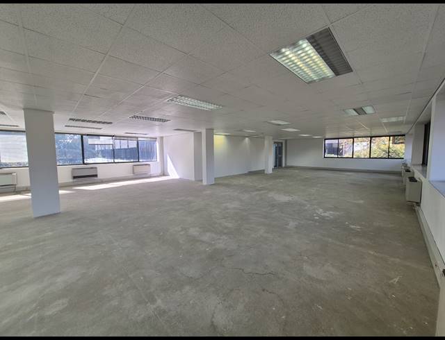 395M² OFFICE TO LET IN WOODMEAD